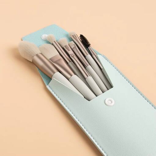 set 8 pensule makeup turquoise 2